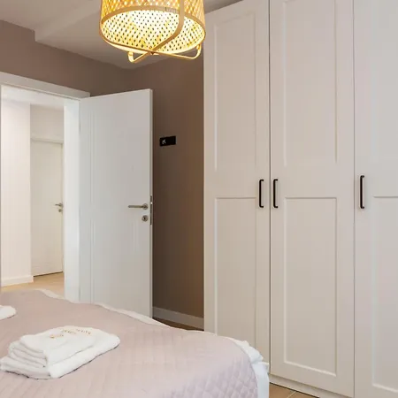 Kovac Family Apartment Makarska